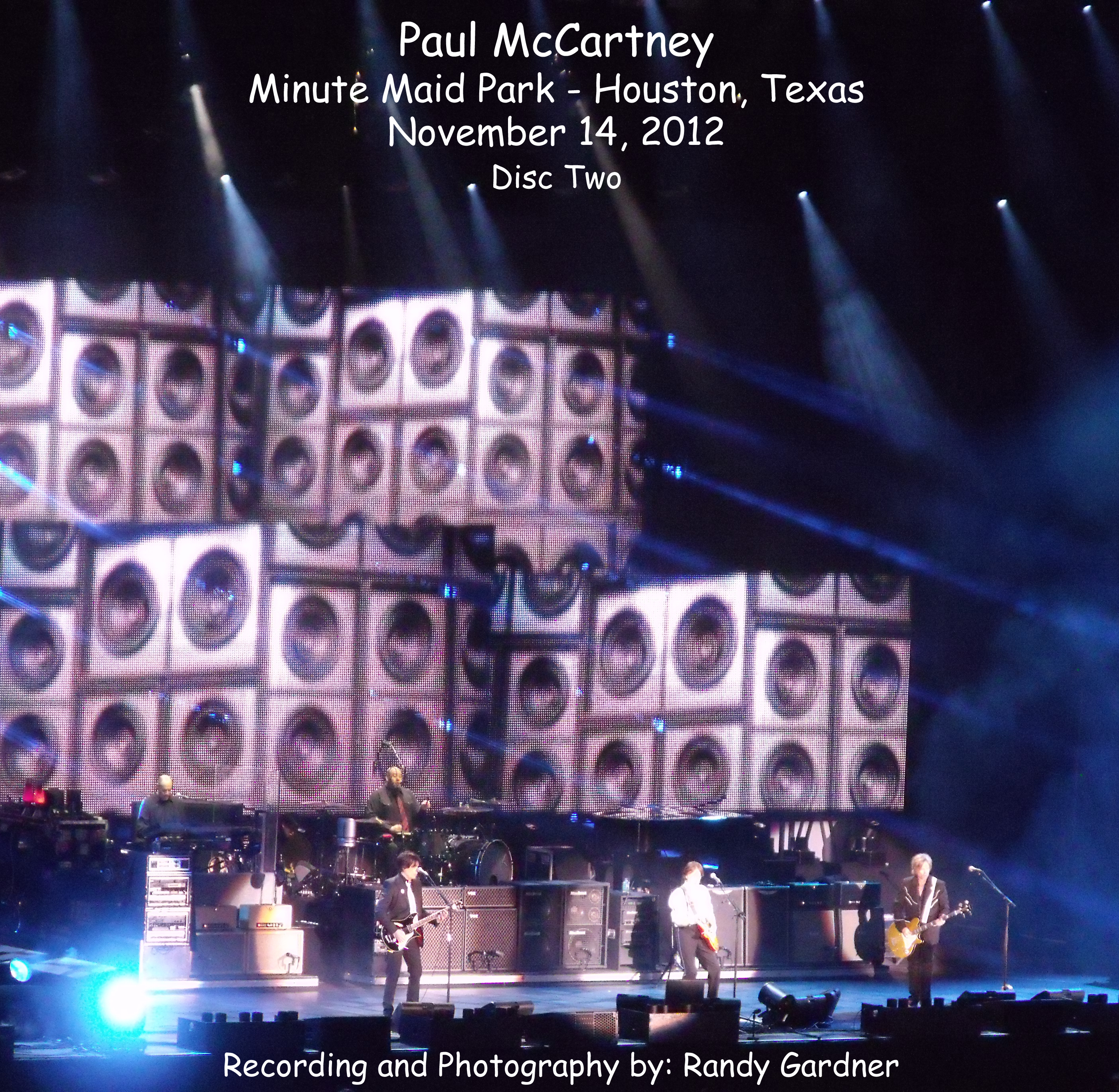 PaulMcCartney2012-11-14AParkInHoustonTX (5).jpg